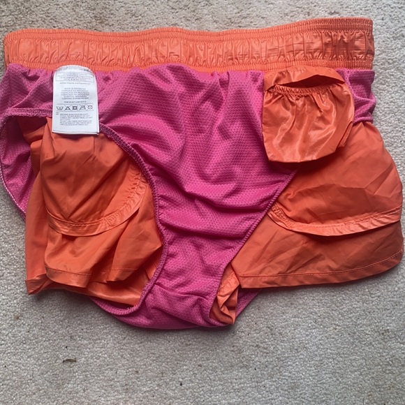 Adidas Stella McCartney orange running short XS - Picture 4 of 4